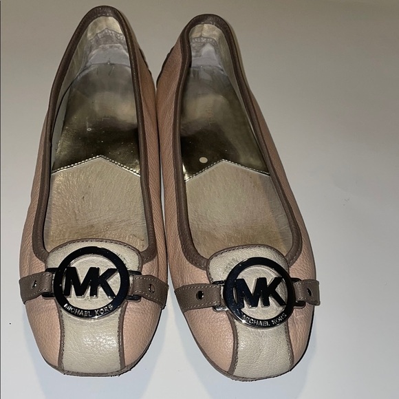 Michael Kors Tan Leather Loafers with Silver Accents - Picture 5 of 13